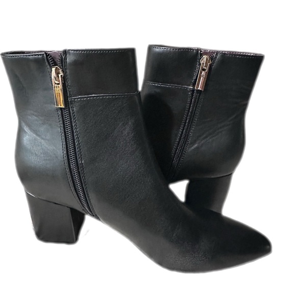 Tommy Hilfiger Black ankle pointed toe boots belted booties Size:8 - Picture 5 of 12